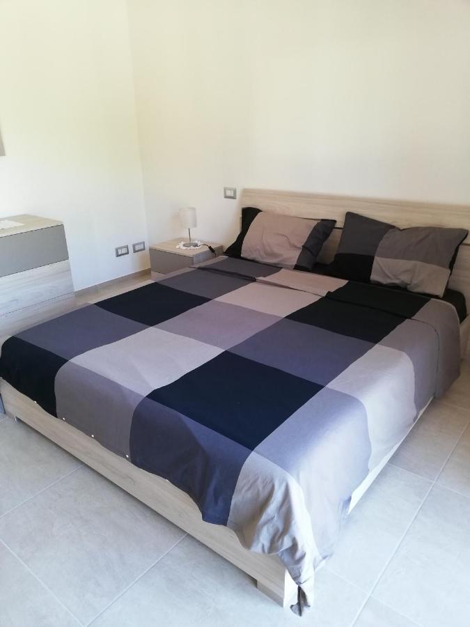 La Rosa Rossa Apartman Cambiasca Kültér fotó
